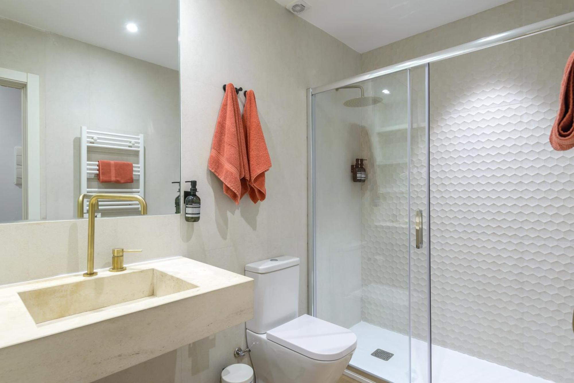マドリードGran Via New 2Br 1Bth Elevatorアパートメント エクステリア 写真