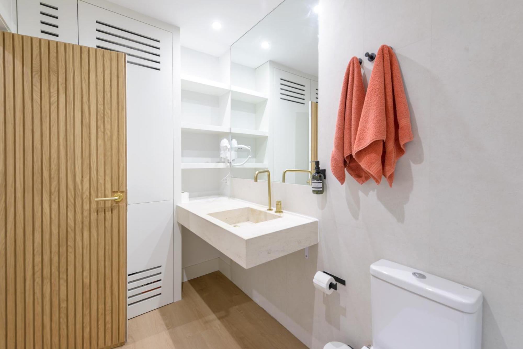 マドリードGran Via New 2Br 1Bth Elevatorアパートメント エクステリア 写真