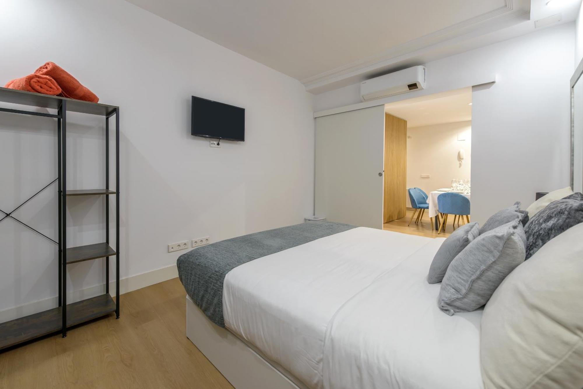 マドリードGran Via New 2Br 1Bth Elevatorアパートメント エクステリア 写真