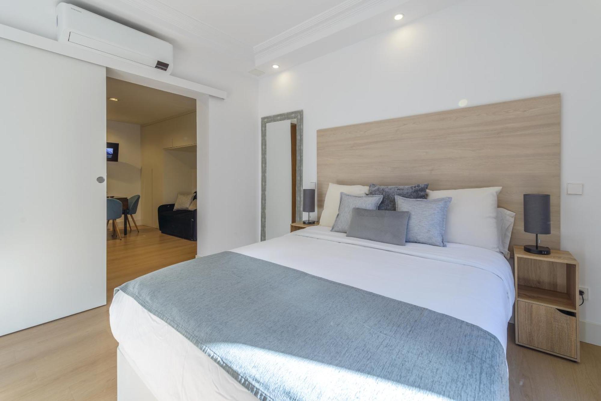 マドリードGran Via New 2Br 1Bth Elevatorアパートメント エクステリア 写真
